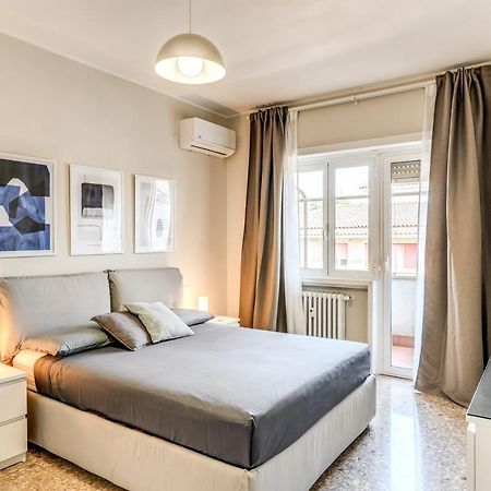 Holydom71 Apartment Roma Ngoại thất bức ảnh