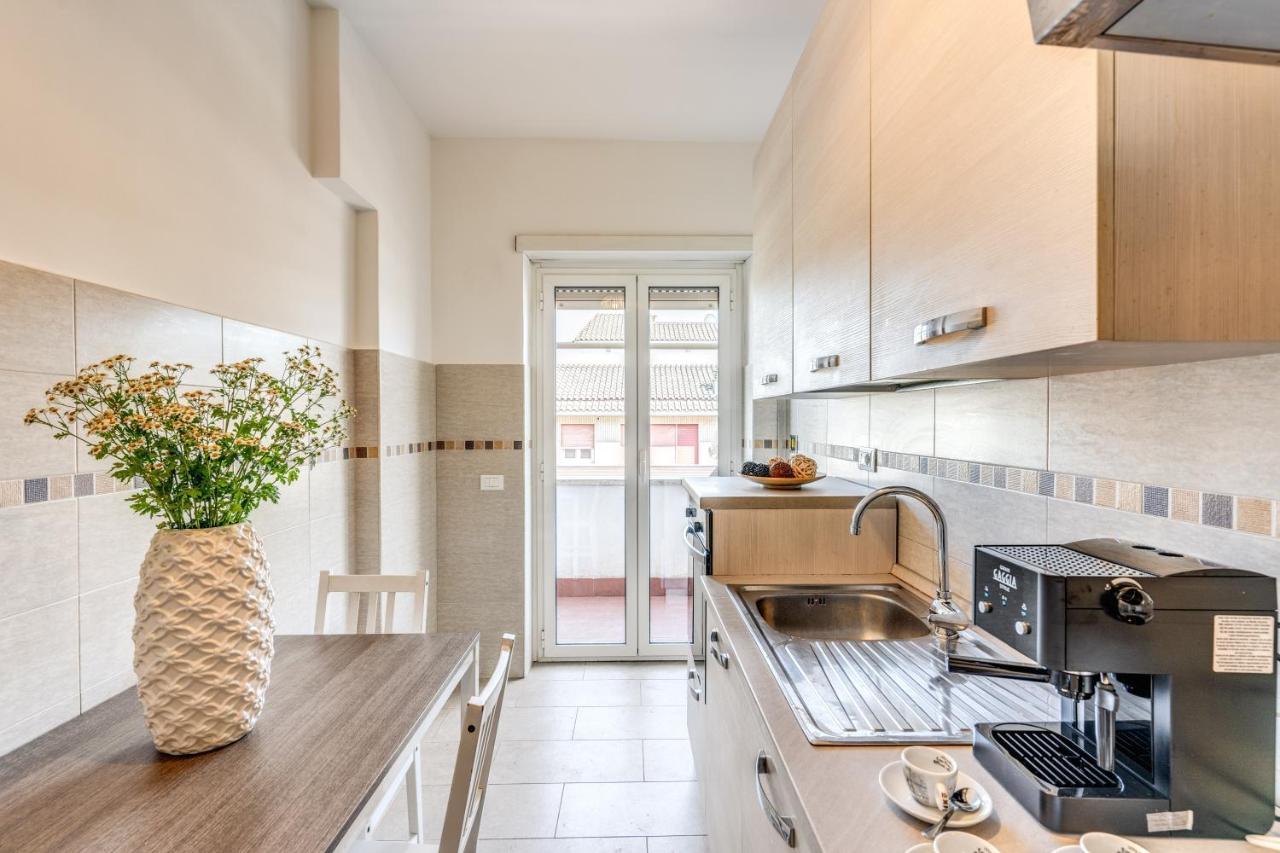 Holydom71 Apartment Roma Ngoại thất bức ảnh