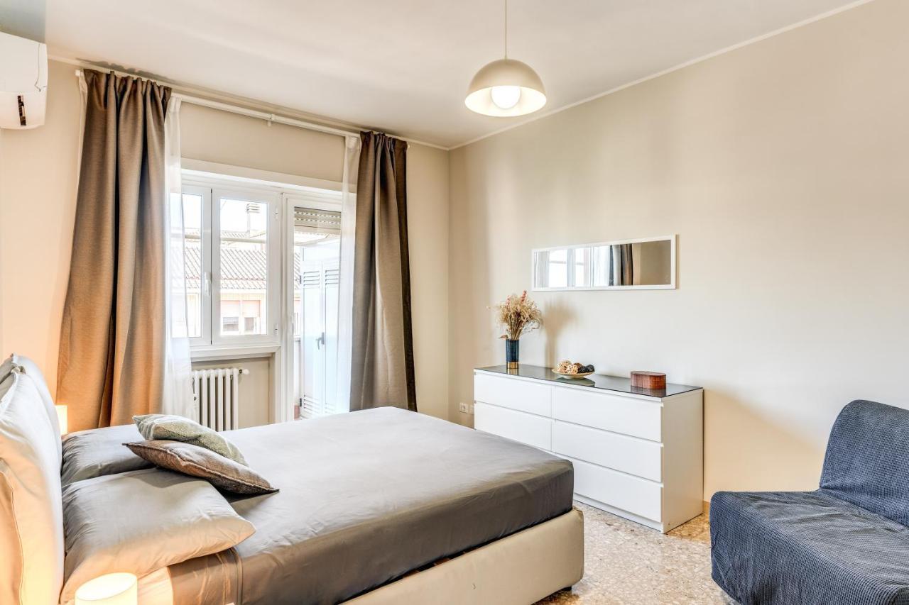 Holydom71 Apartment Roma Ngoại thất bức ảnh