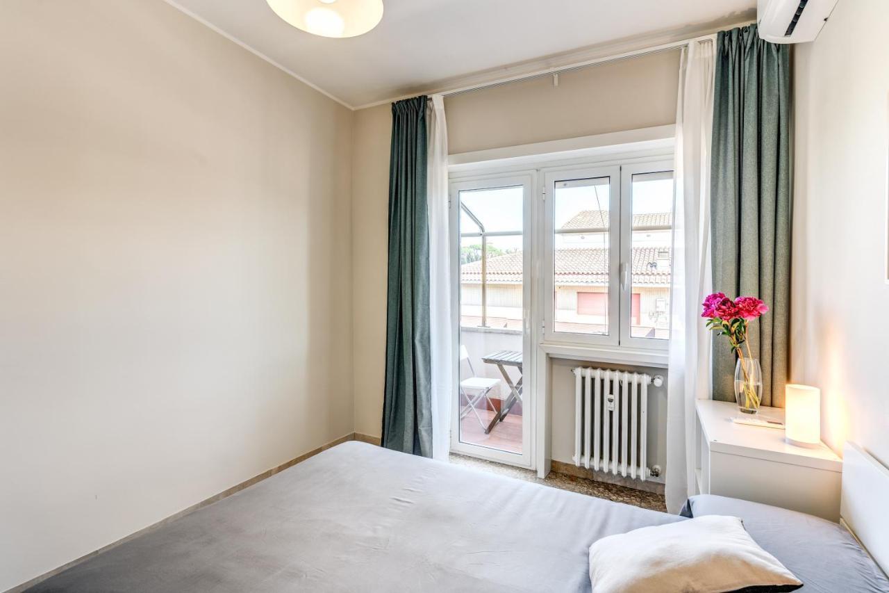 Holydom71 Apartment Roma Ngoại thất bức ảnh